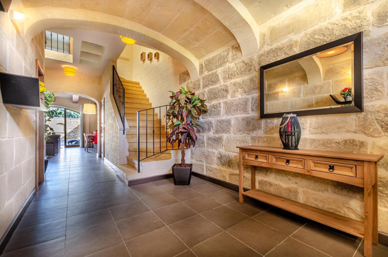 A Popular Pet Friendly Villa With A Pool, Gozo Шаара Екстер'єр фото