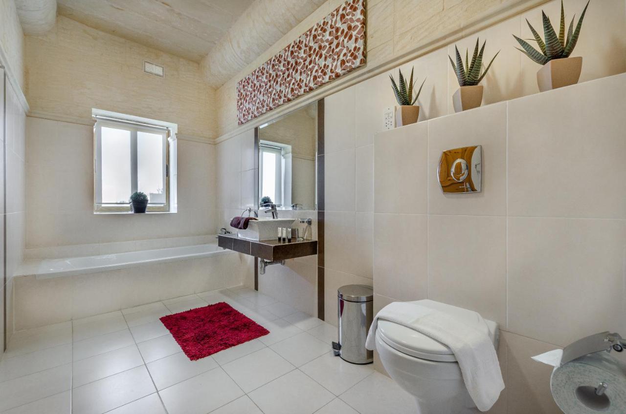 A Popular Pet Friendly Villa With A Pool, Gozo Шаара Екстер'єр фото