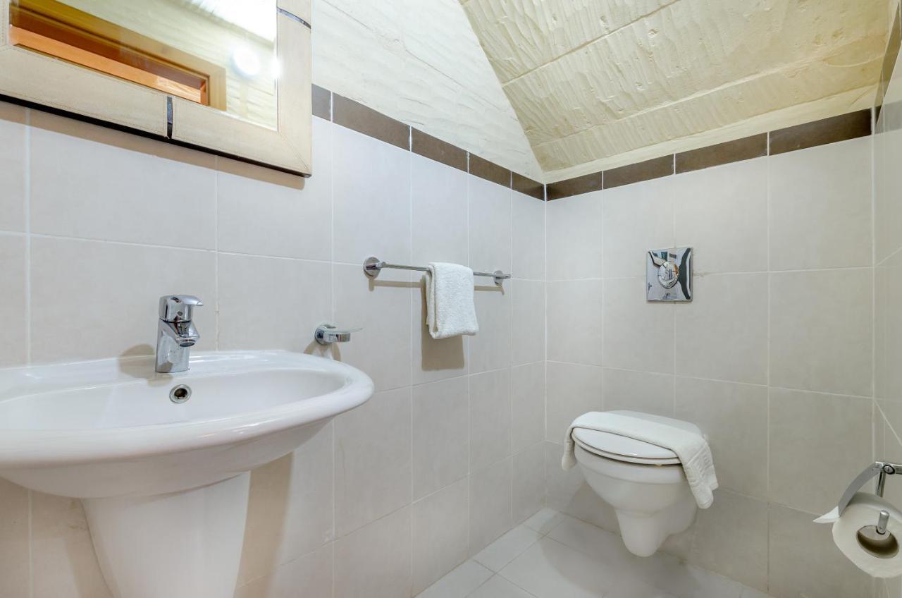 A Popular Pet Friendly Villa With A Pool, Gozo Шаара Екстер'єр фото